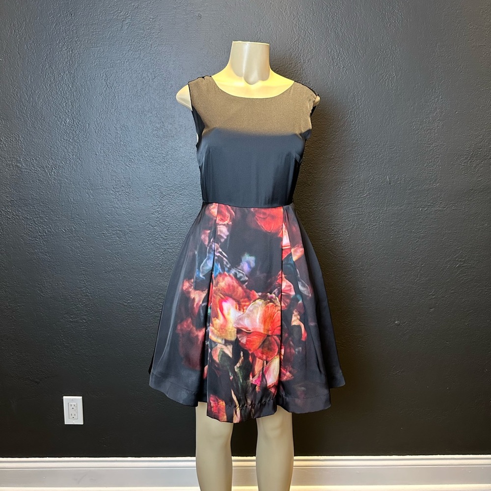 Ted Baker Marinka Sweet Pea Dress
Ted Size 1